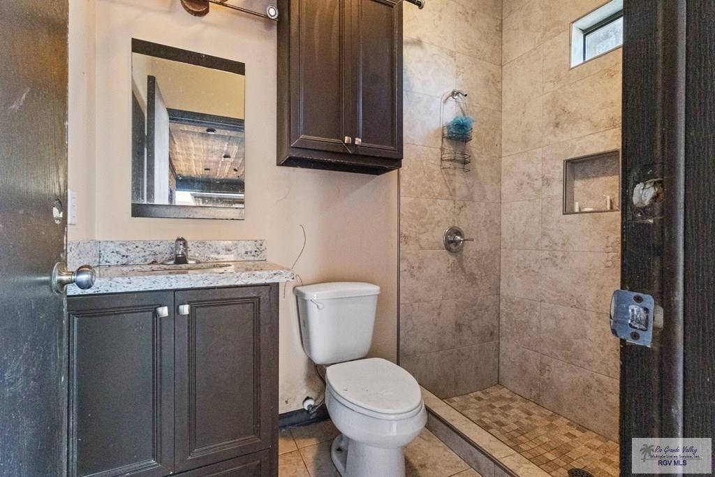 2540 Los Portales Dr, BROWNSVILLE, Texas image 21