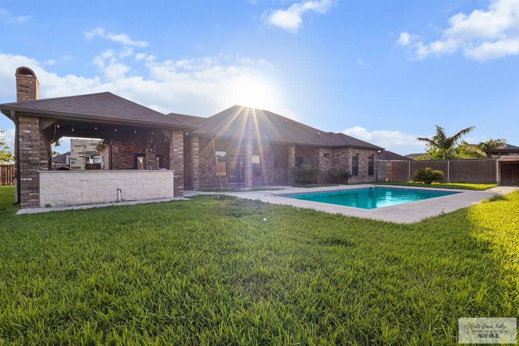 2540 Los Portales Dr, BROWNSVILLE, Texas image 27