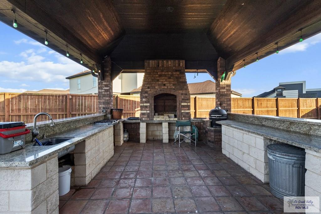 2540 Los Portales Dr, BROWNSVILLE, Texas image 28