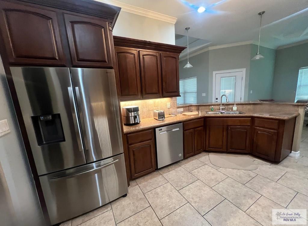 1714 Christian Cir, HARLINGEN, Texas image 9