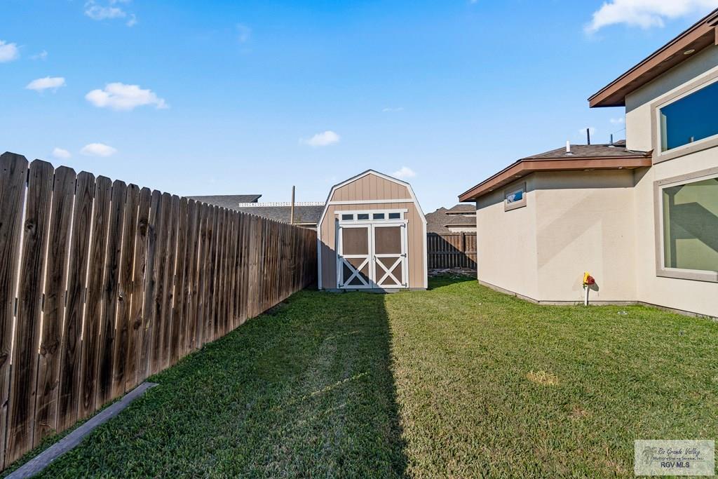 5233 Sagebrush Rd, BROWNSVILLE, Texas image 25