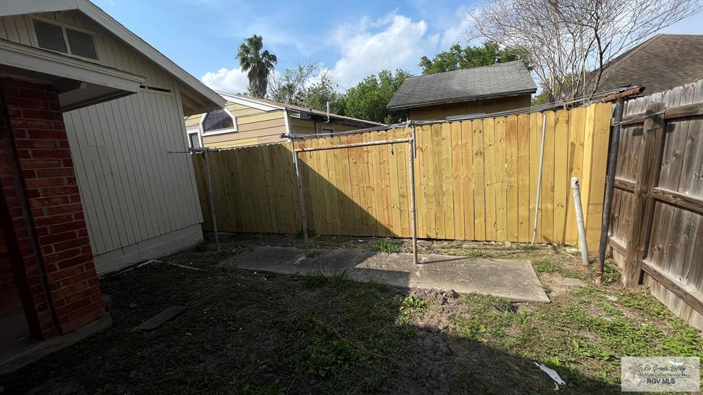 109 Dix Dr, BROWNSVILLE, Texas image 8