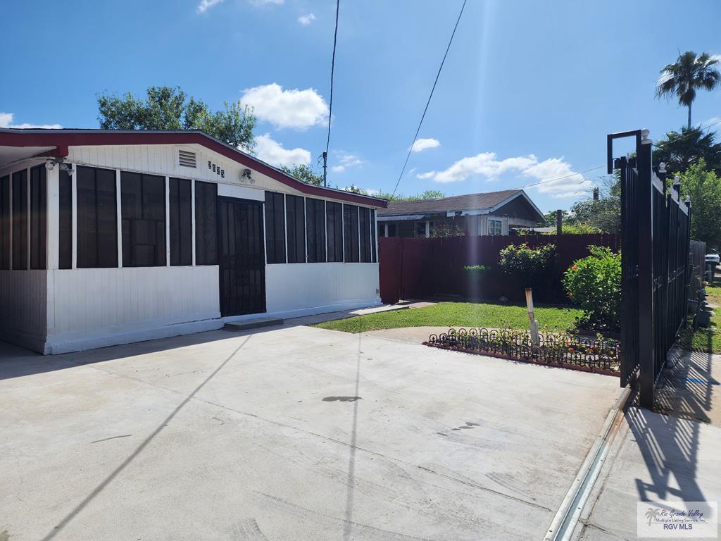 2625 Ruiz St, BROWNSVILLE, Texas image 2