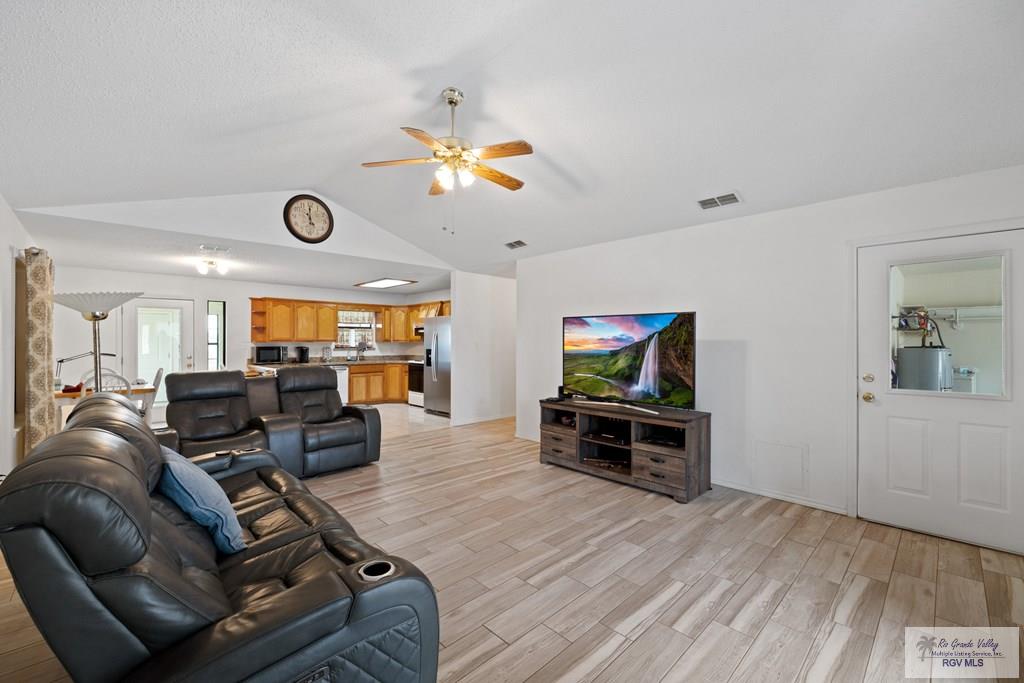 100 Pocahontas Dr #100, HARLINGEN, Texas image 2