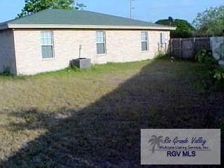 14 Bahia Cir, BROWNSVILLE, Texas image 6