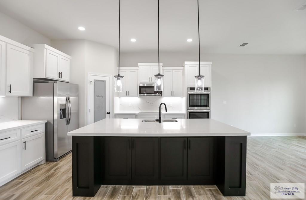 521 Eagle Dr, LOS FRESNOS, Texas image 3