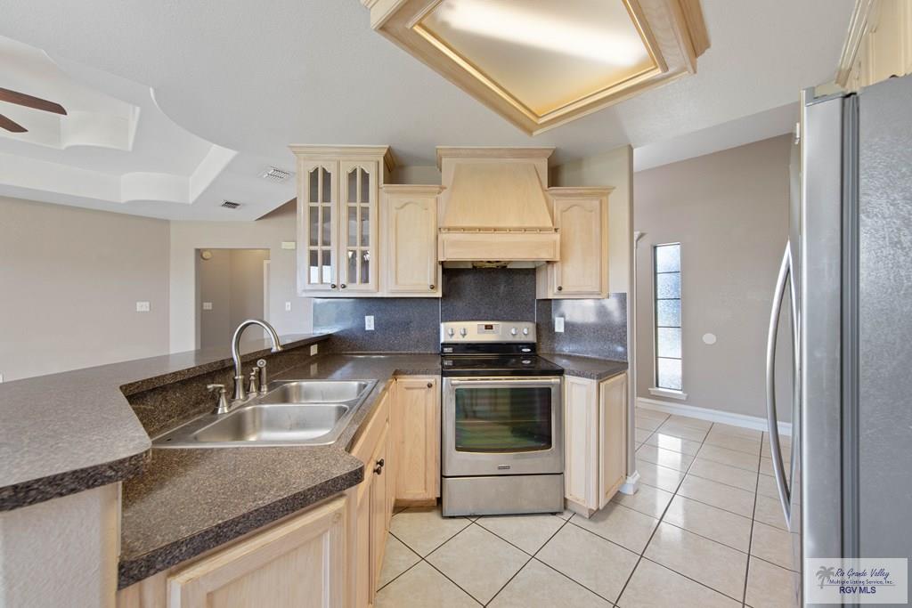 1031 Pasto Dr, LOS FRESNOS, Texas image 12
