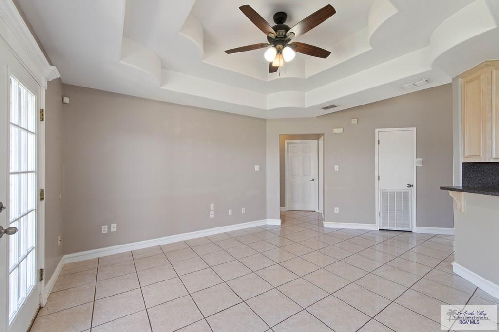 1031 Pasto Dr, LOS FRESNOS, Texas image 8