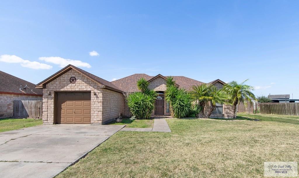 1031 Pasto Dr, LOS FRESNOS, Texas image 2