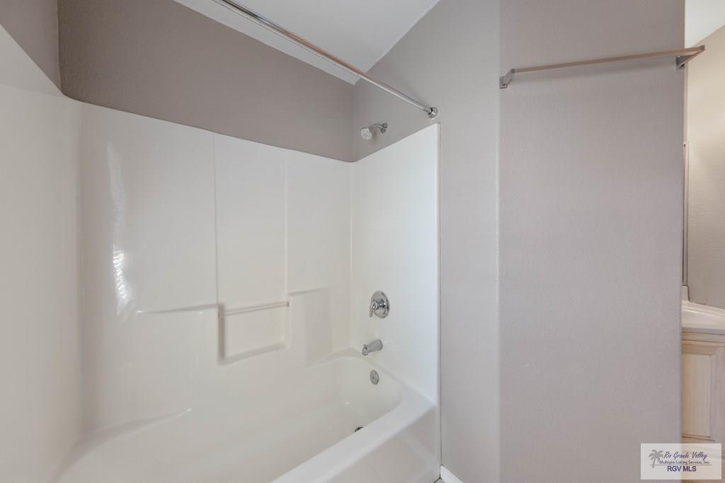 1031 Pasto Dr, LOS FRESNOS, Texas image 15