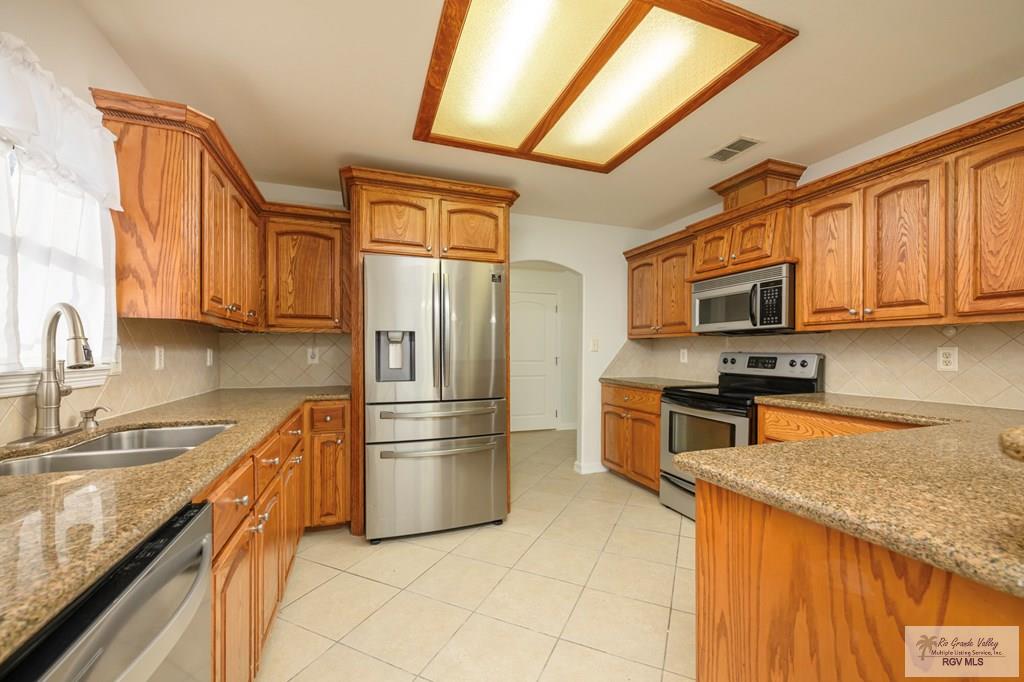 1710 Christian Cir, HARLINGEN, Texas image 7