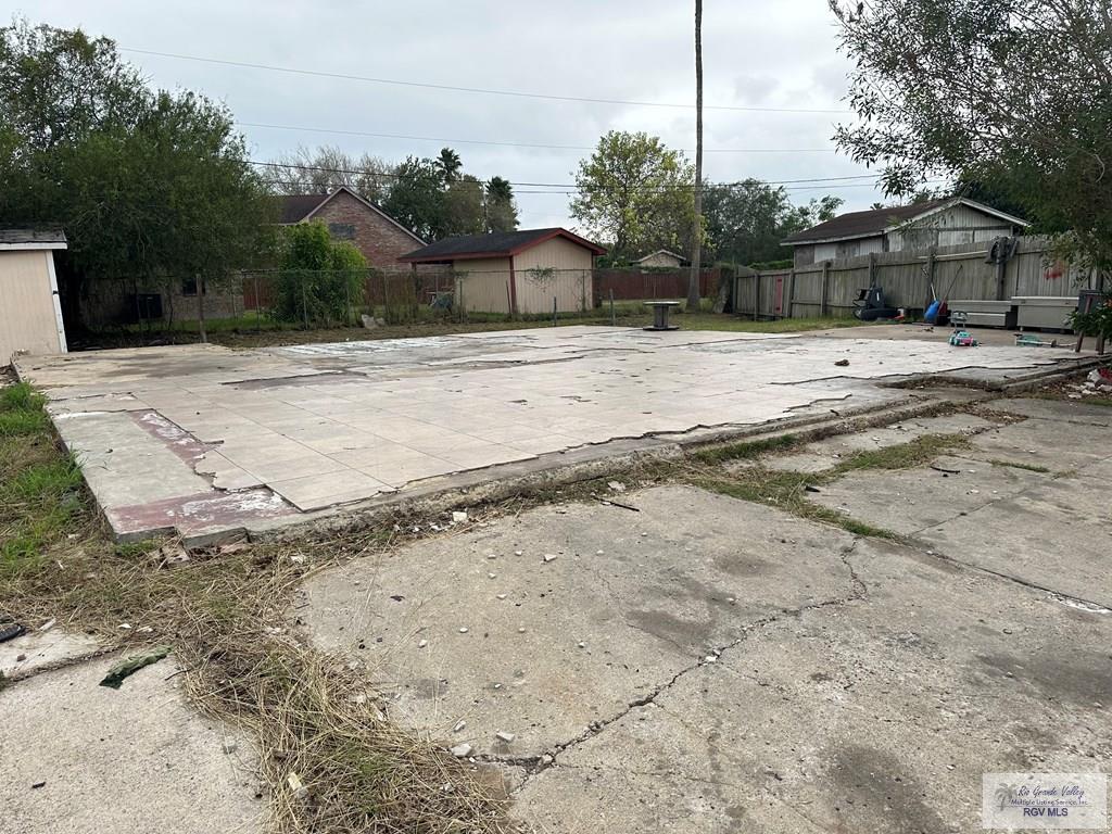 185 Shepard Ct, BROWNSVILLE, Texas image 2