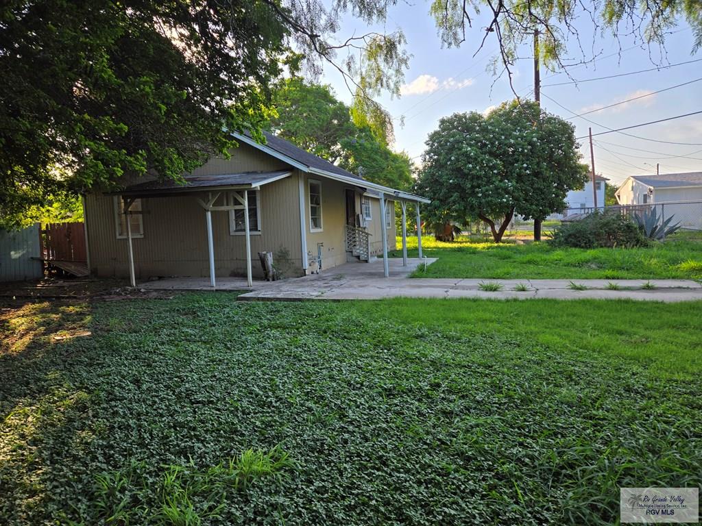 2948 15th St, BROWNSVILLE, Texas image 12