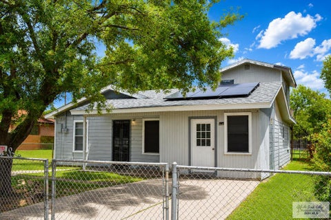 Homes For Sale - 134 Kennedy Ave<br/> Cameron County, BROWNSVILLE, TX 78520