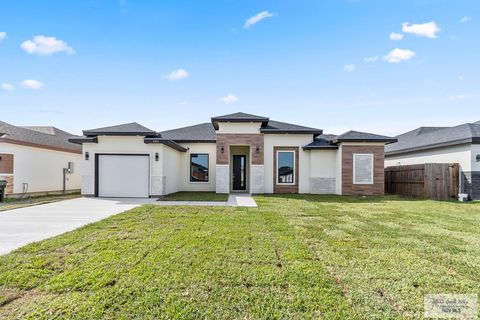 Homes For Sale - 486 Santiago St<br/> LA FERIA, TX 78559