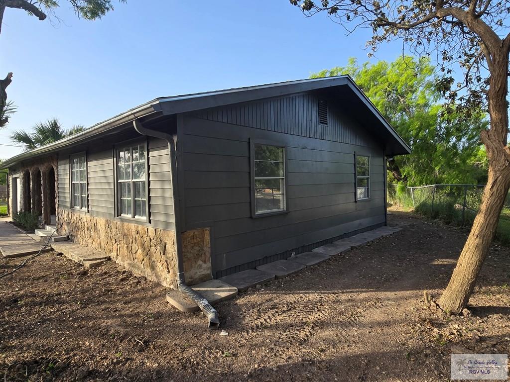 1228 Calle Milpa Verde, BROWNSVILLE, Texas image 4