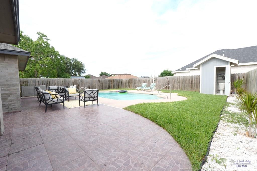448 Rey Juan Carlos St, BROWNSVILLE, Texas image 12