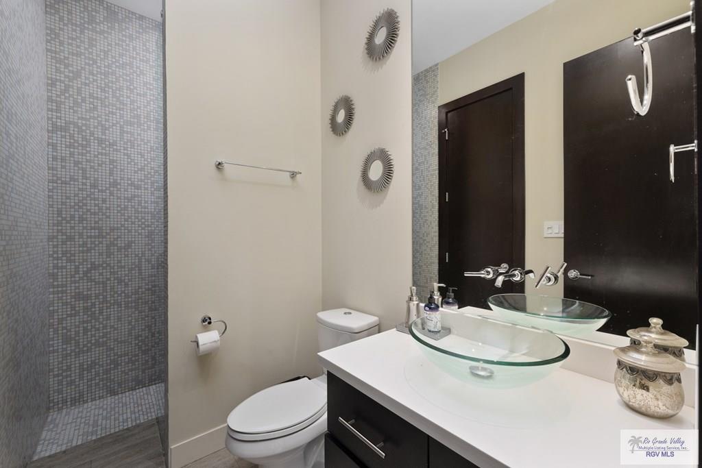 5553 Rustic Manor Dr, BROWNSVILLE, Texas image 12