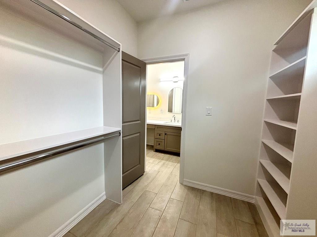 2241 El Aire St, BROWNSVILLE, Texas image 16