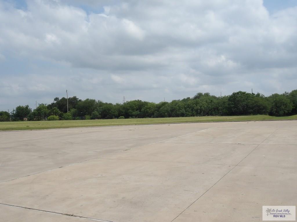 16418 Alamo Dr, HARLINGEN, Texas image 2