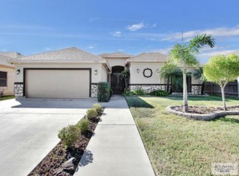 Homes For Rent - 7323 Burr Oak Loop<br/> BROWNSVILLE, TX 78526