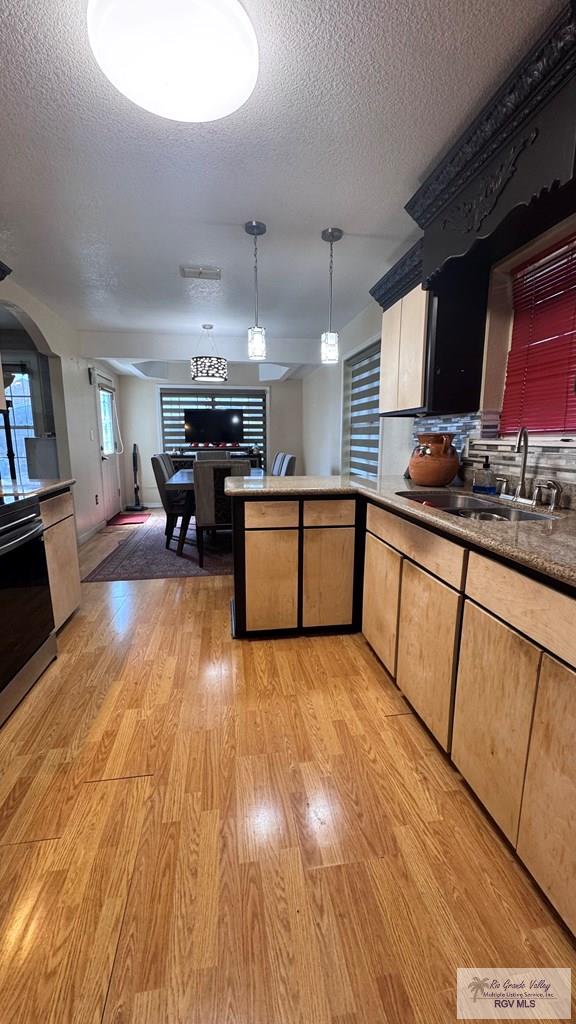 361 Cedar Elm Crossing, BROWNSVILLE, Texas image 12