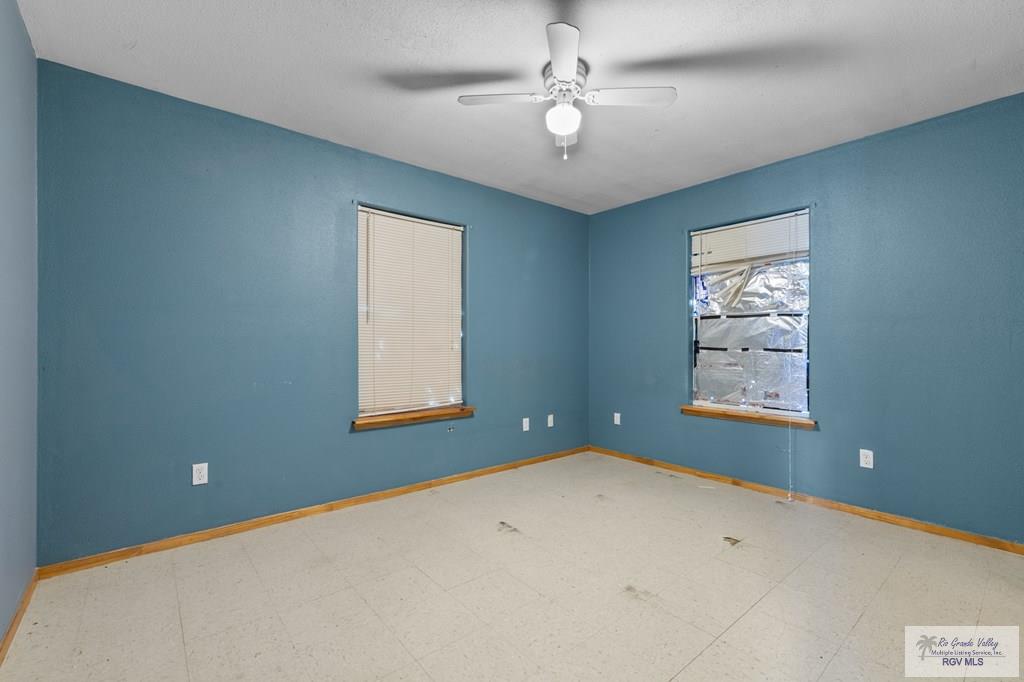 1537 E Harrison St, BROWNSVILLE, Texas image 7