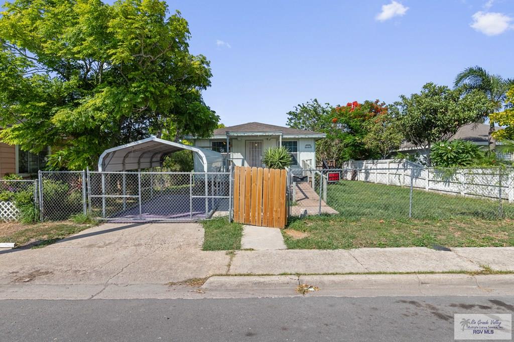 1537 E Harrison St, BROWNSVILLE, Texas image 2