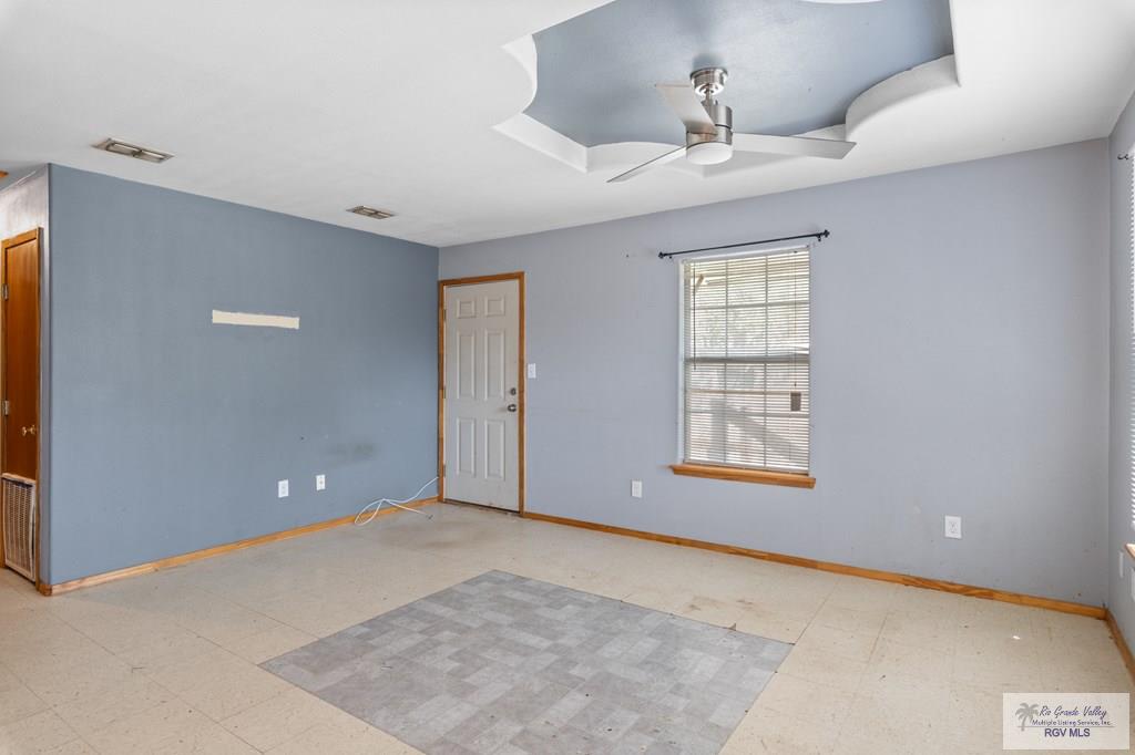 1537 E Harrison St, BROWNSVILLE, Texas image 4