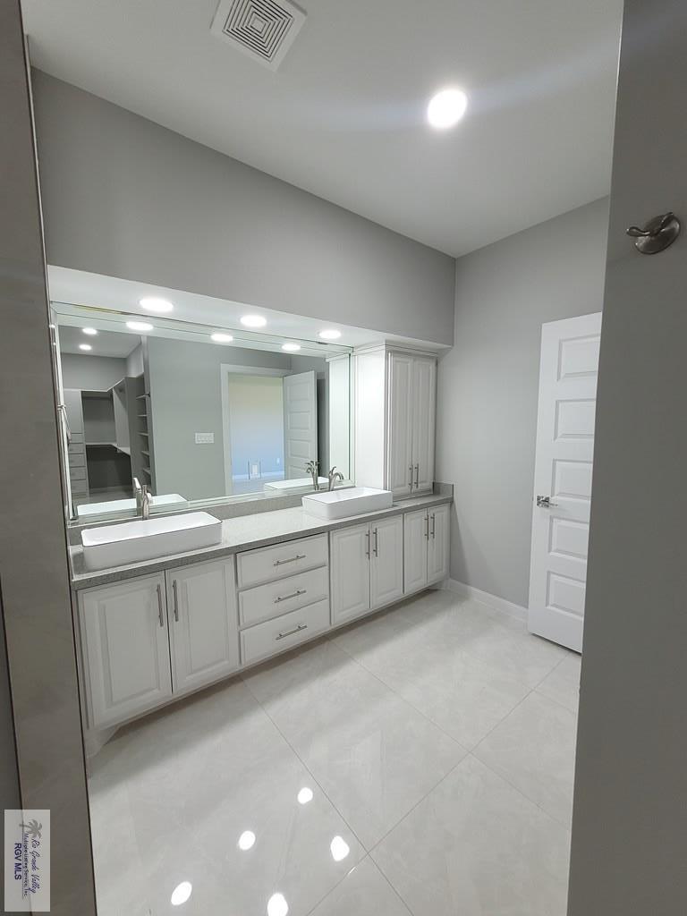 6289 King Palm Loop, BROWNSVILLE, Texas image 9