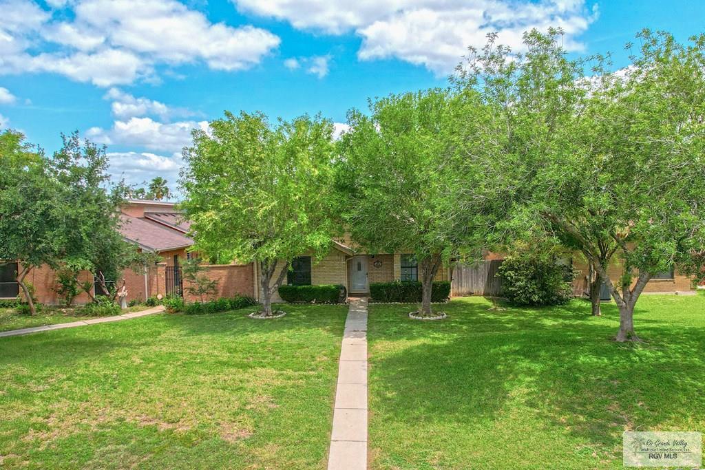 208 Parkview Cir, HARLINGEN, Texas image 2