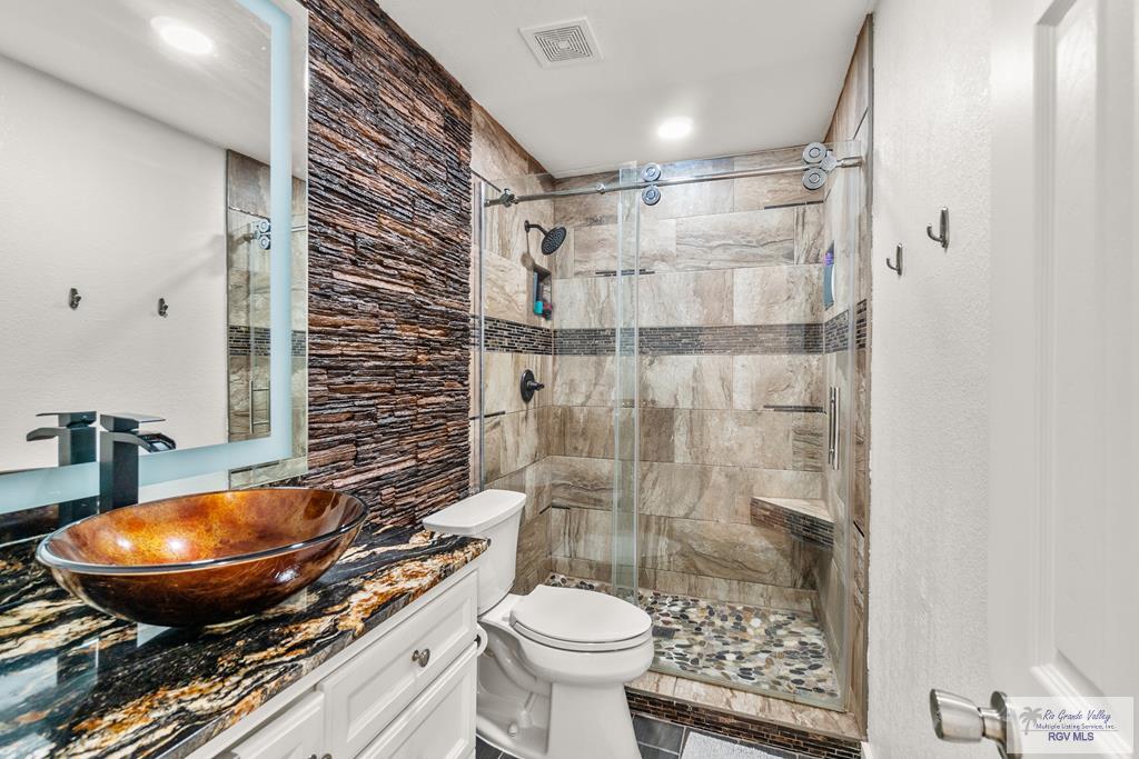 208 Parkview Cir, HARLINGEN, Texas image 16