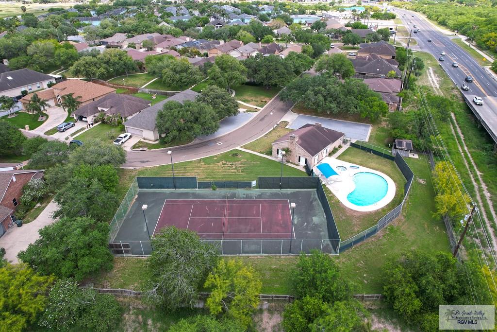 208 Parkview Cir, HARLINGEN, Texas image 8