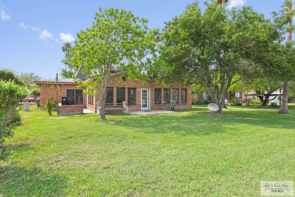 441 Champion Dr, BROWNSVILLE, Texas image 32