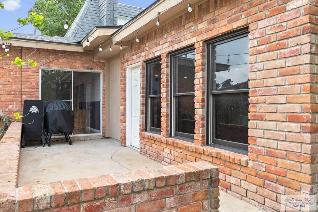 441 Champion Dr, BROWNSVILLE, Texas image 30