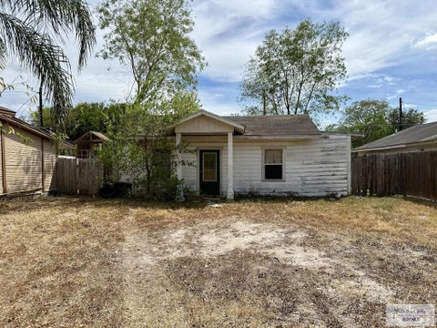Homes For Sale - 614 E Filmore Ave<br/> HARLINGEN, TX 78550