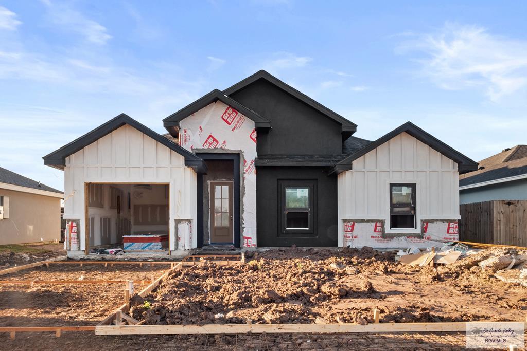 9137 Saucito St, LOS FRESNOS, Texas image 1