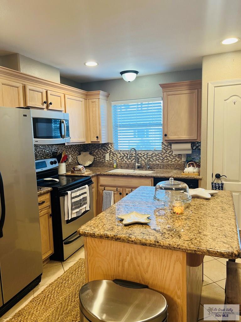 9 Doral Dr, LAGO VISTA, Texas image 4