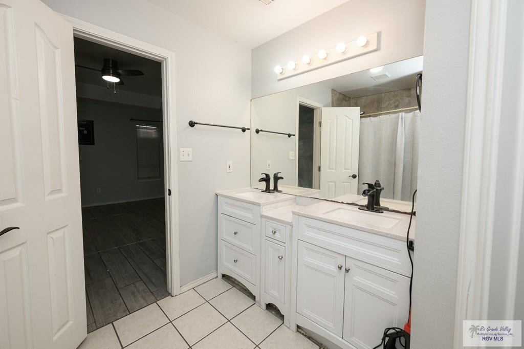 602 Legionnaire Dr, LOS FRESNOS, Texas image 14