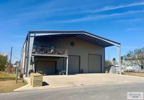 Homes For Sale - 1433 Gulf Drive<br/> Willacy County, PORT MANSFIELD, TX 78598