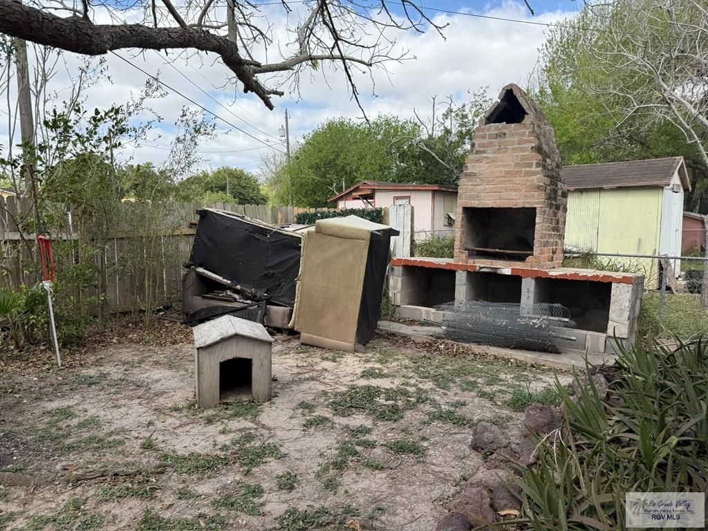 515 Florence Ln, BROWNSVILLE, Texas image 14