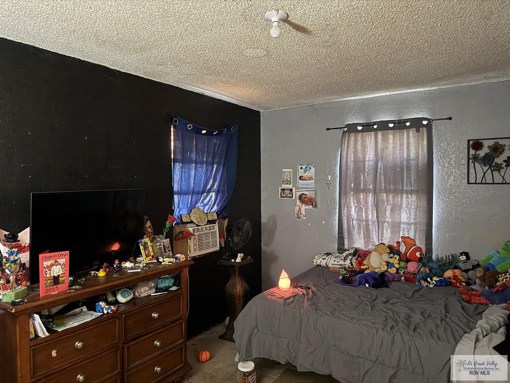 515 Florence Ln, BROWNSVILLE, Texas image 12