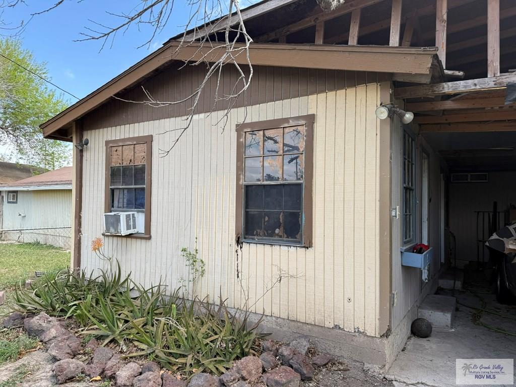 515 Florence Ln, BROWNSVILLE, Texas image 15