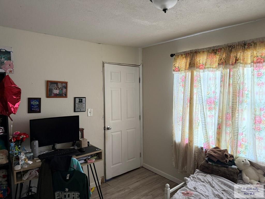 515 Florence Ln, BROWNSVILLE, Texas image 8