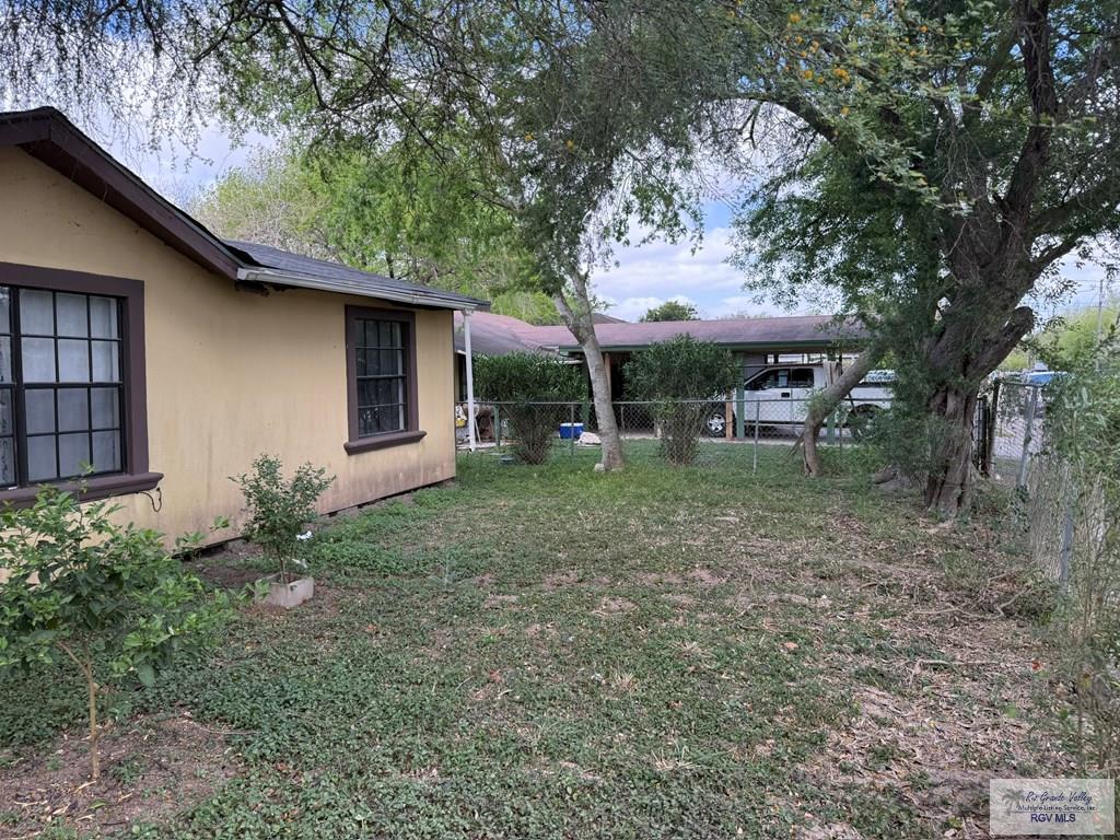 515 Florence Ln, BROWNSVILLE, Texas image 17