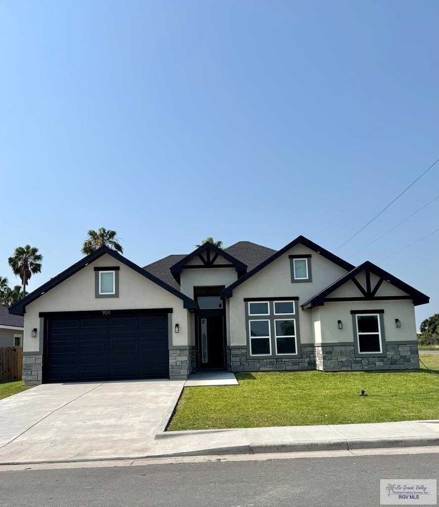900 Milania Dr, LA FERIA, Texas image 2