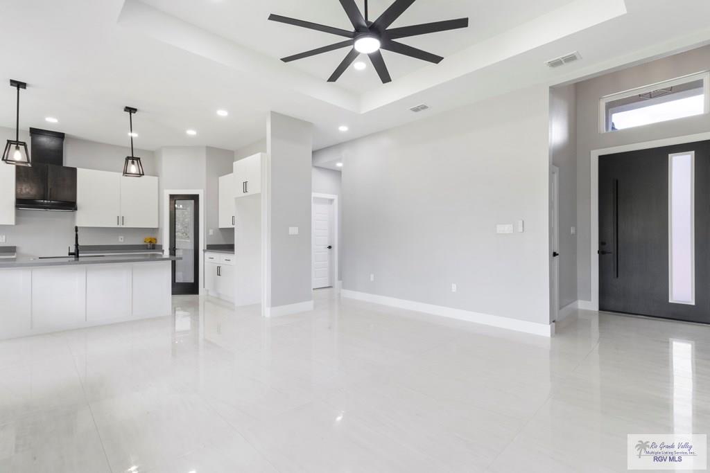 900 Milania Dr, LA FERIA, Texas image 4