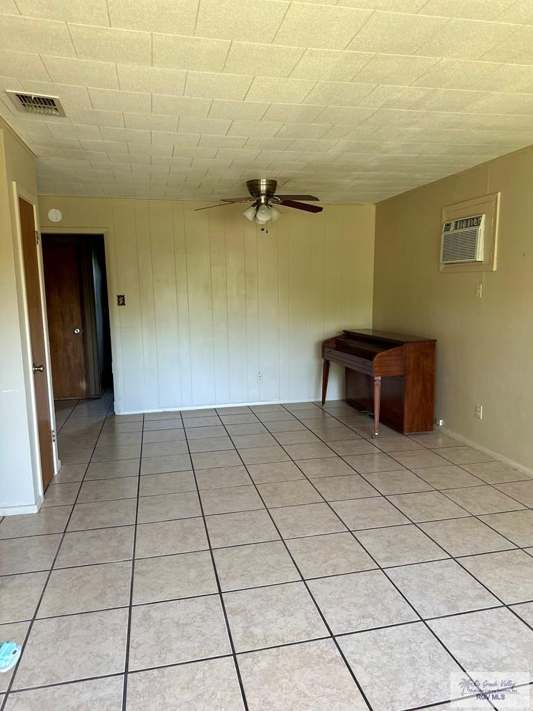 697 W White Ave, RAYMONDVILLE, Texas image 12
