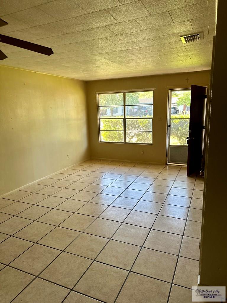 697 W White Ave, RAYMONDVILLE, Texas image 10