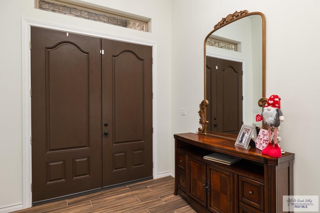 9748 Lake Arthur Ct, LOS FRESNOS, Texas image 3